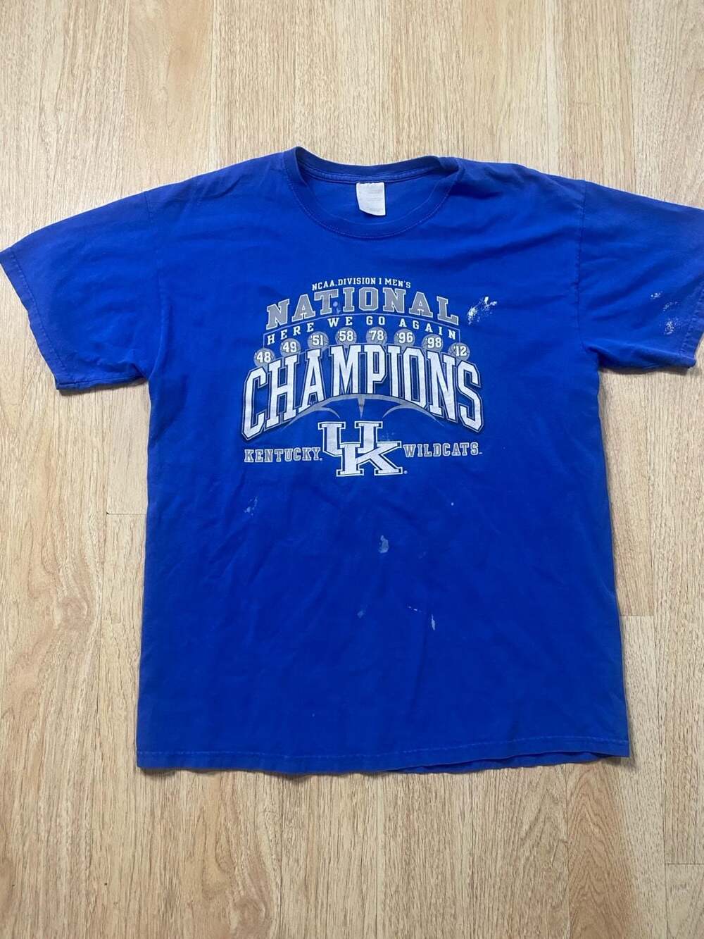 Gildan Kentucky Wildcats NCAA Division I Men's National Champions T-Shirt Large